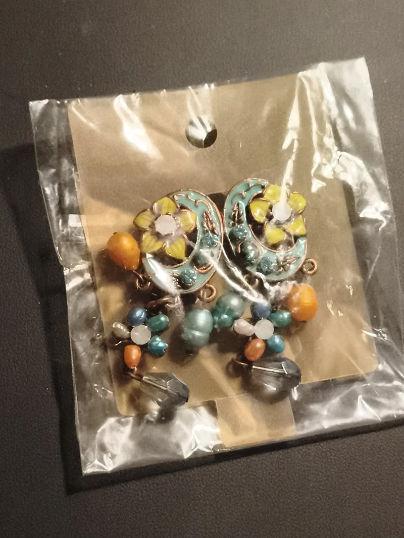 Paire boucles d’oreilles vintage émaillées fleurs couleur turquoise deadstock