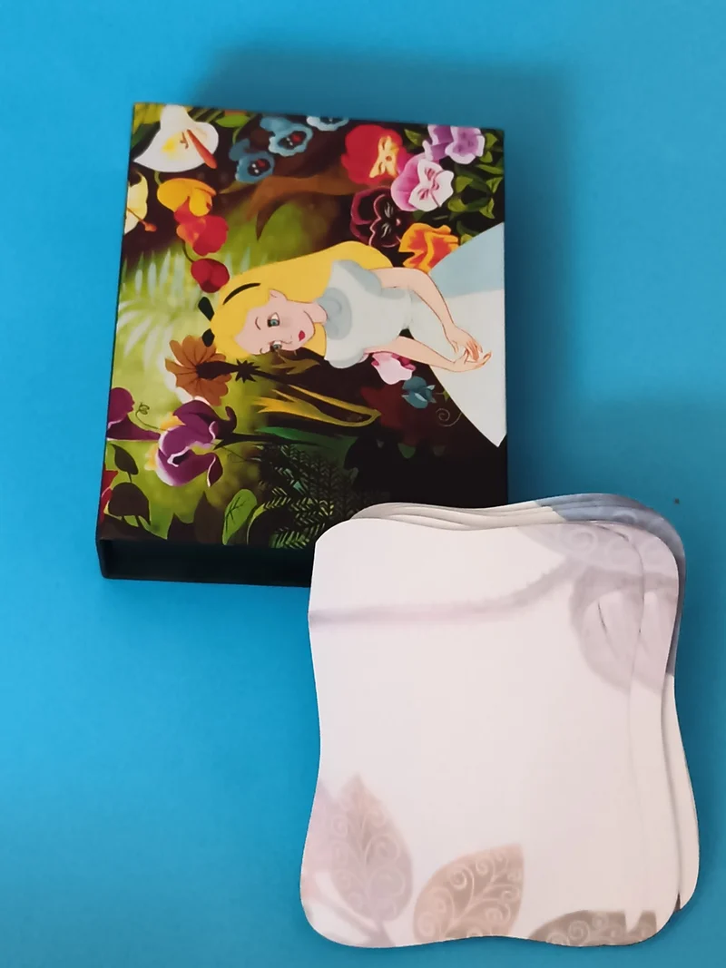 Bloc de notes Alice au Pays des Merveilles Disney, papier fantaisie, boîte décor