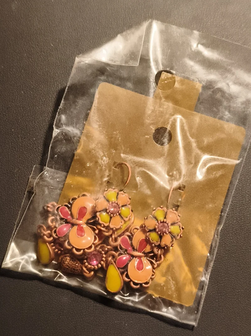 Paire de boucles d’oreilles vintage fleurs émaillées tons orange rose deadstock
