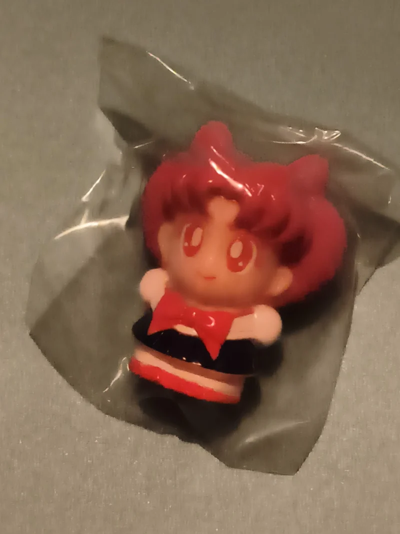 Figurine mini Sailor Moon Chibiusa rose bleu manga anime sous blister