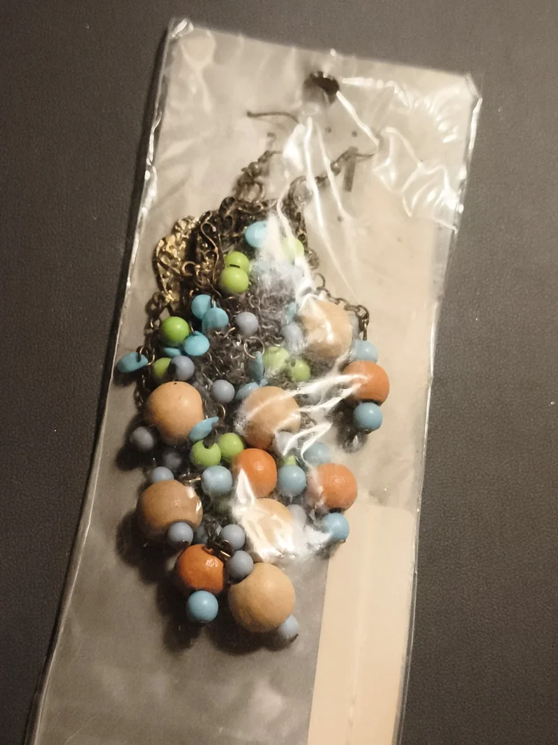 Boucles d’oreilles vintage pendantes perles multicolores deadstock fantaisie rét