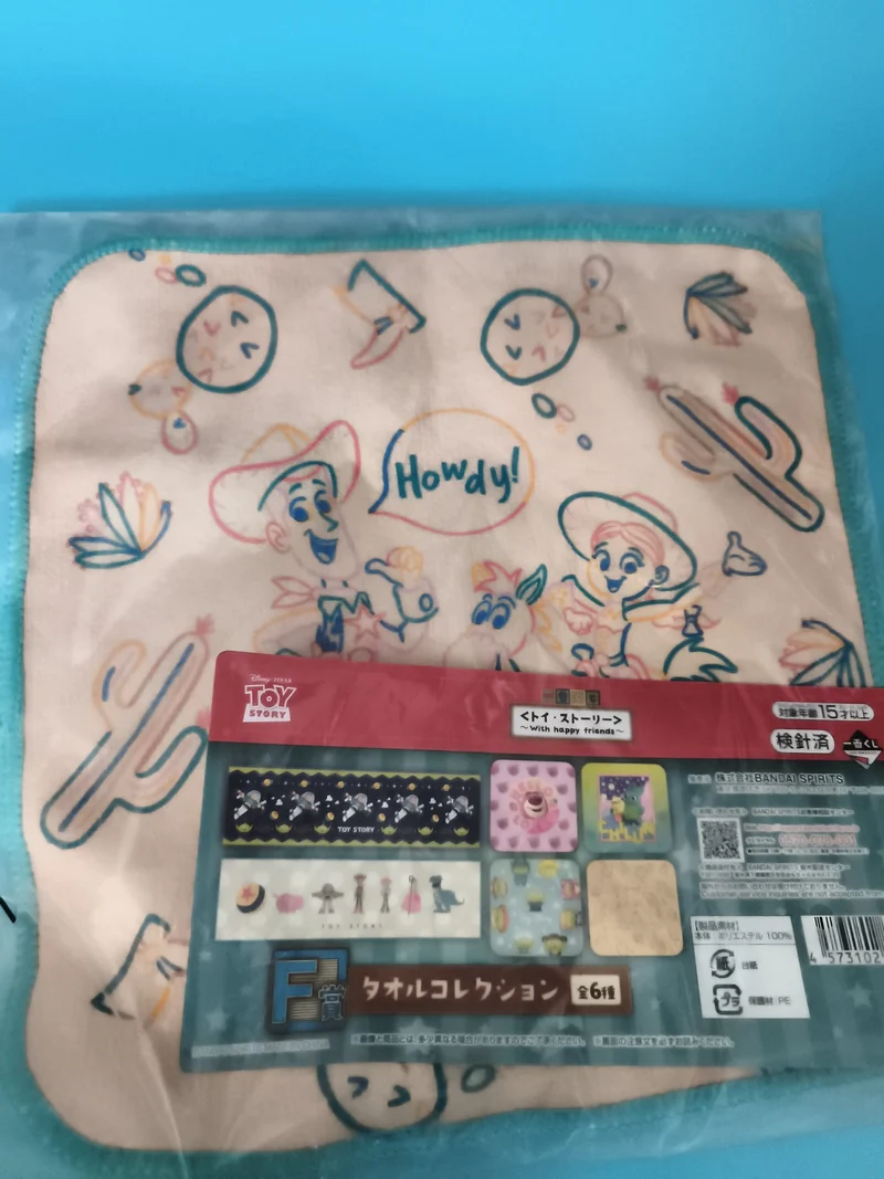 Serviette Toy Story Woody Howdy motif pastel Disney Bandai Japon