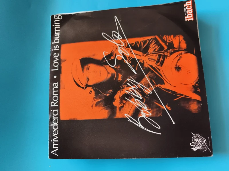 Vinyle 45 tours Arrivederci Roma Love is burning ibach pochette orange