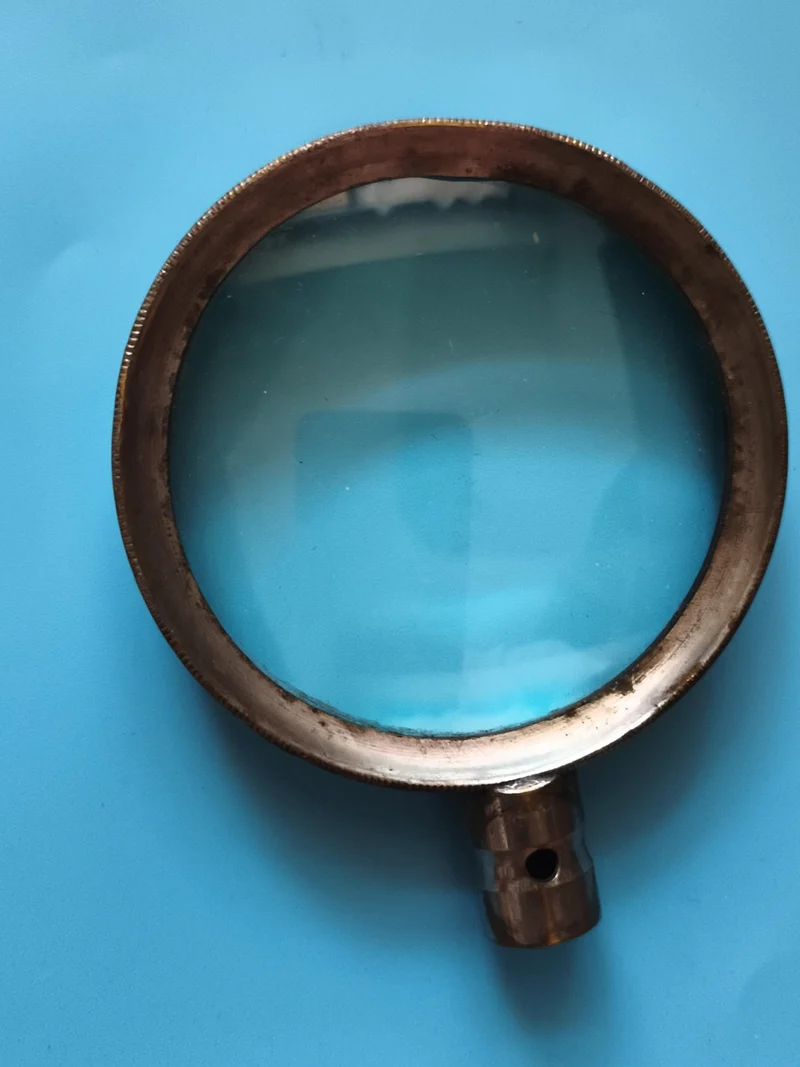 Loupe ancienne à monture métallique, optique ronde vintage, grossissement