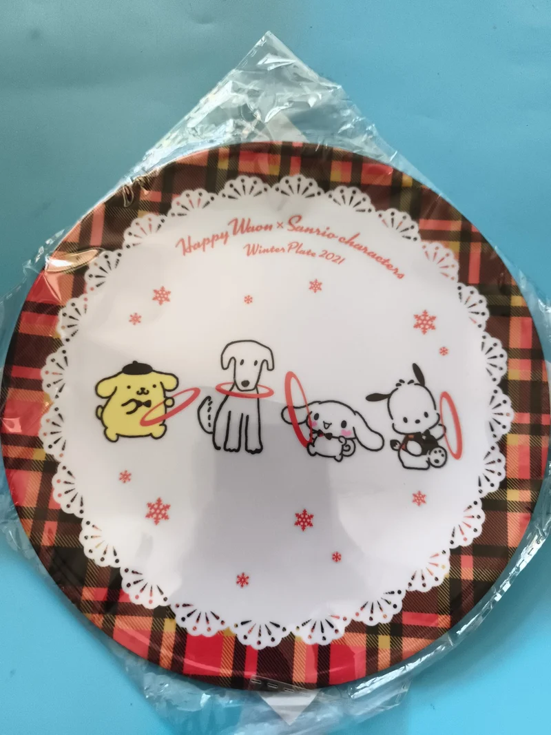 Assiette Sanrio Happy Uhoon Winter Plate 2021 décor écossais personnages kawaii