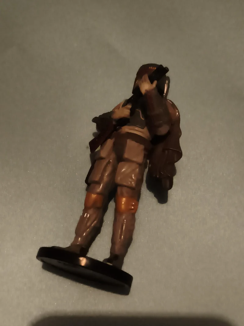 Figurine Star Wars soldat casque marron blaster plateau plastique