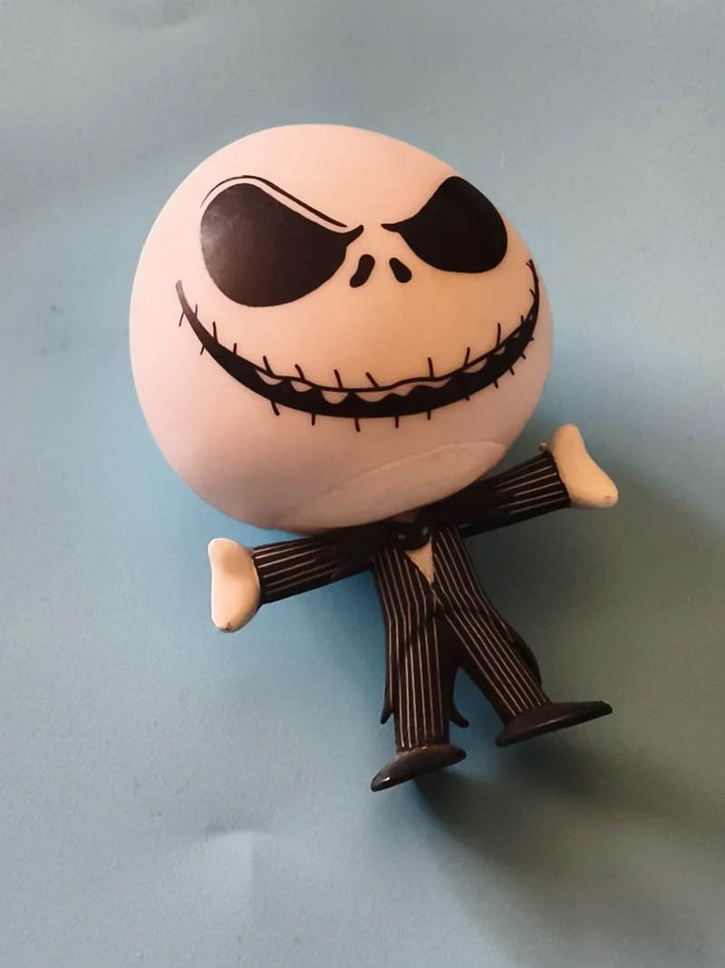 Figurine Jack Skellington costume rayé noir blanc Nightmare Before Christmas