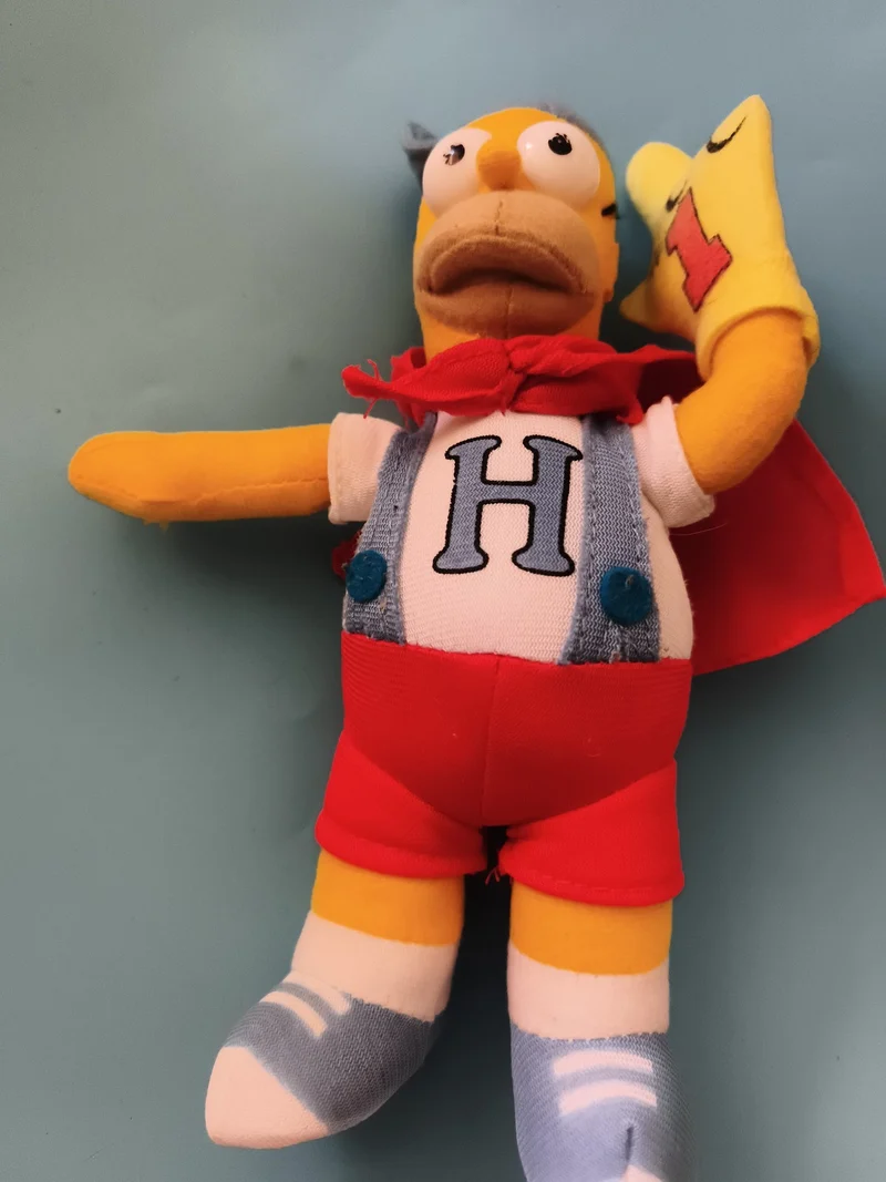 Peluche Homer Simpson Super H The Simpsons déguisement rouge jaune