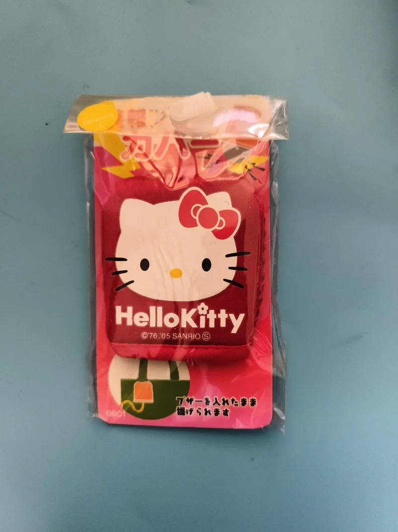 Pochette Hello Kitty rouge Sanrio 2005 porte-cartes accessoire kawaii