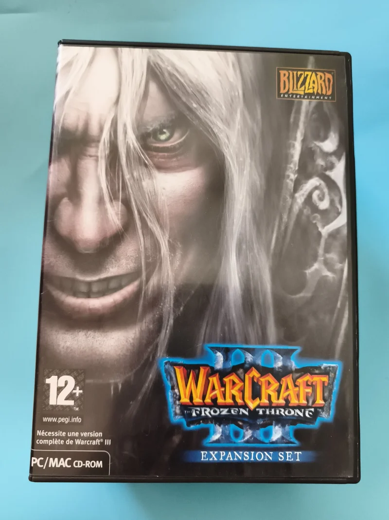 Jeu PC Warcraft III Frozen Throne extension Blizzard CD-ROM