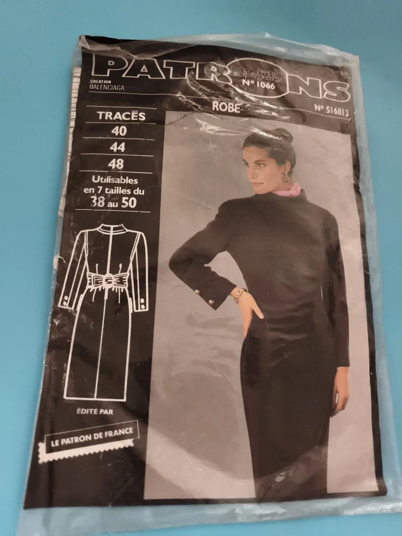 Patron couture robe Balenciaga vintage, Patron de France, ancien modèle 1066