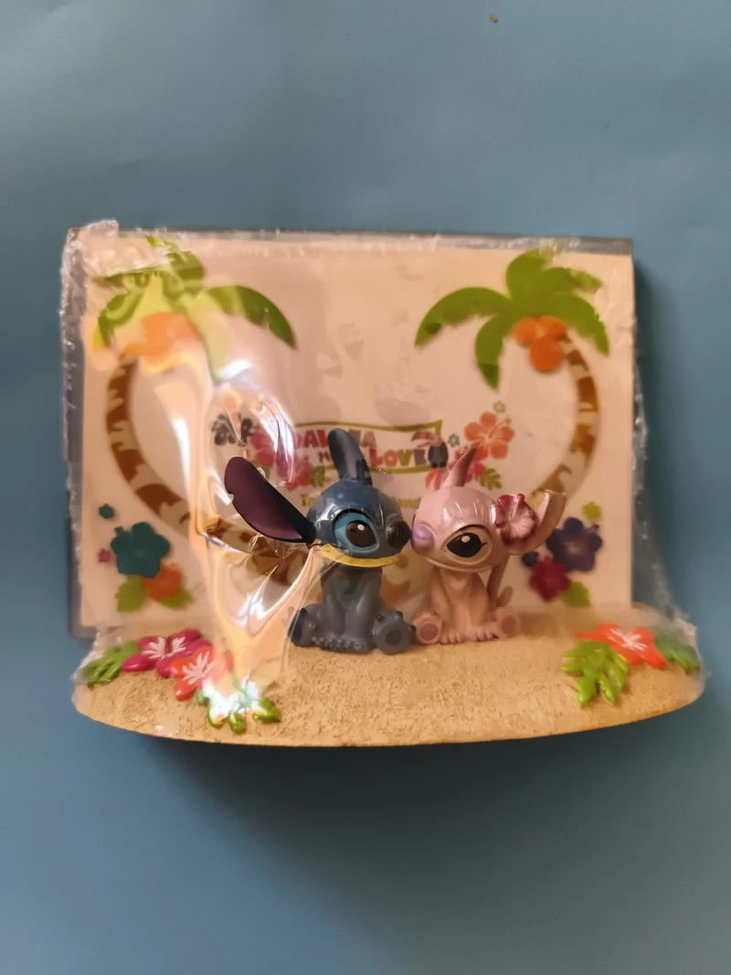 Figurine Disney Stitch et Angel décor plage Hawaii, décor palmier, Collector