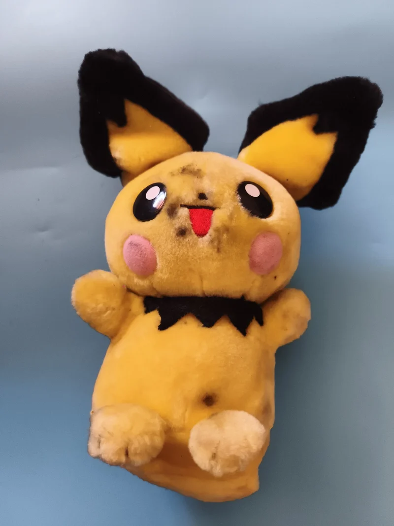 Peluche Pichu Pokémon vintage jaune noir peluche doudou ancien