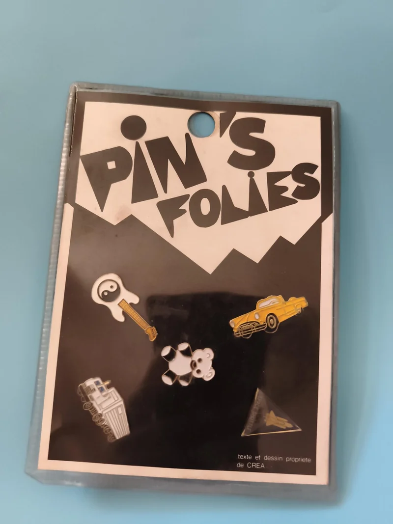 Lot pin's Pin's Folies CREA guitare voiture ours locomotive