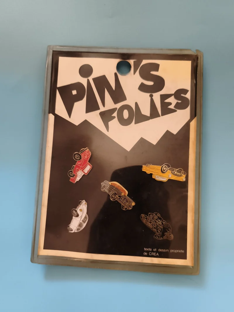 Lot pin's Pin's Folies voitures anciennes CREA auto badge