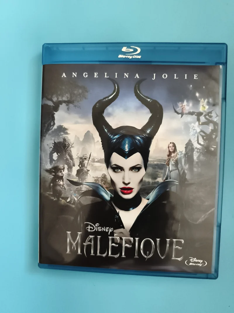 Blu-ray Maléfique Disney Angelina Jolie film fantasy conte français