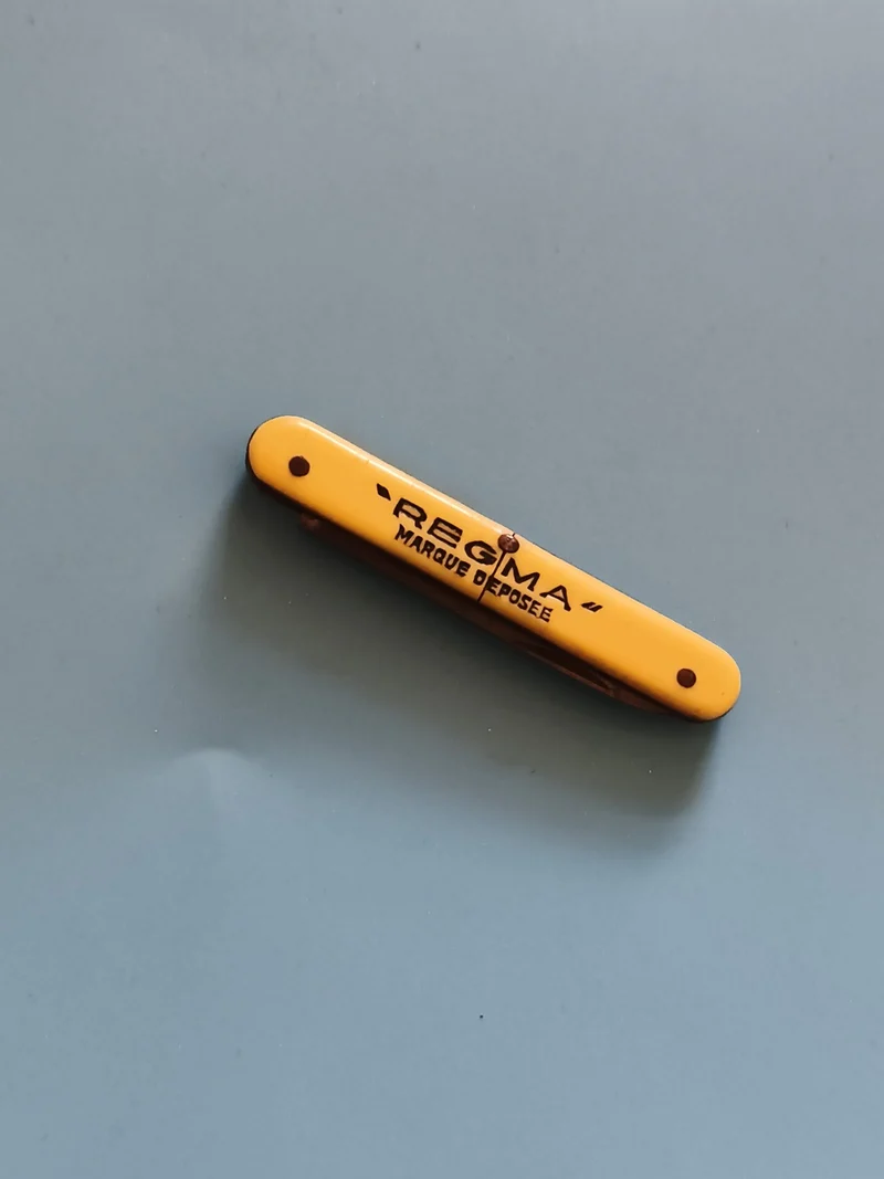 Couteau ancien REGMA jaune, canif pliant vintage, marque déposée