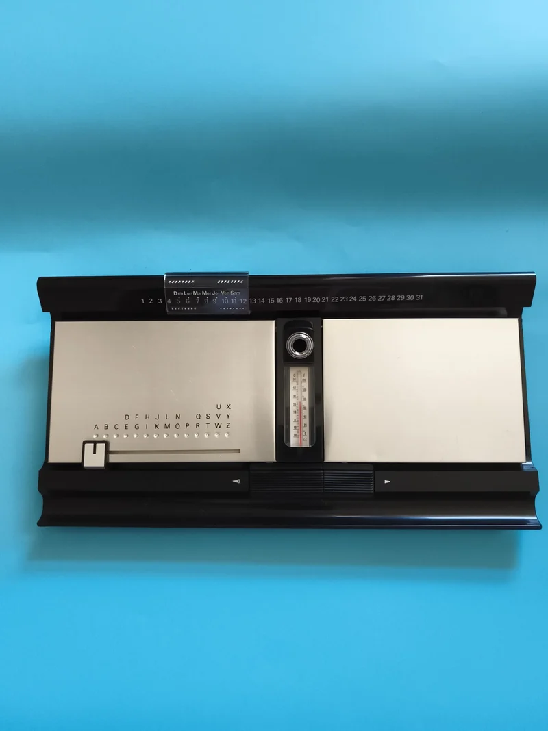 Calendrier perpétuel vintage design métal thermomètre bureau rétro années 70