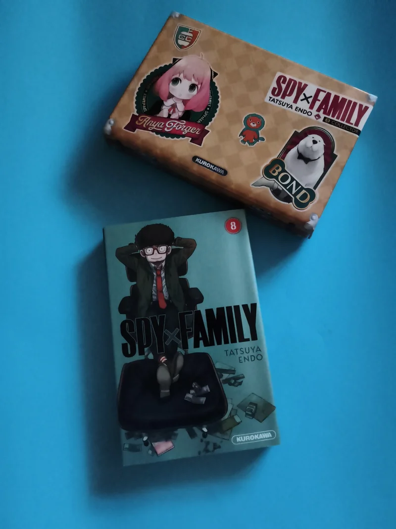Manga Spy x Family Tome 8 + Coffret Collector Kurokawa Tatsuya Endo