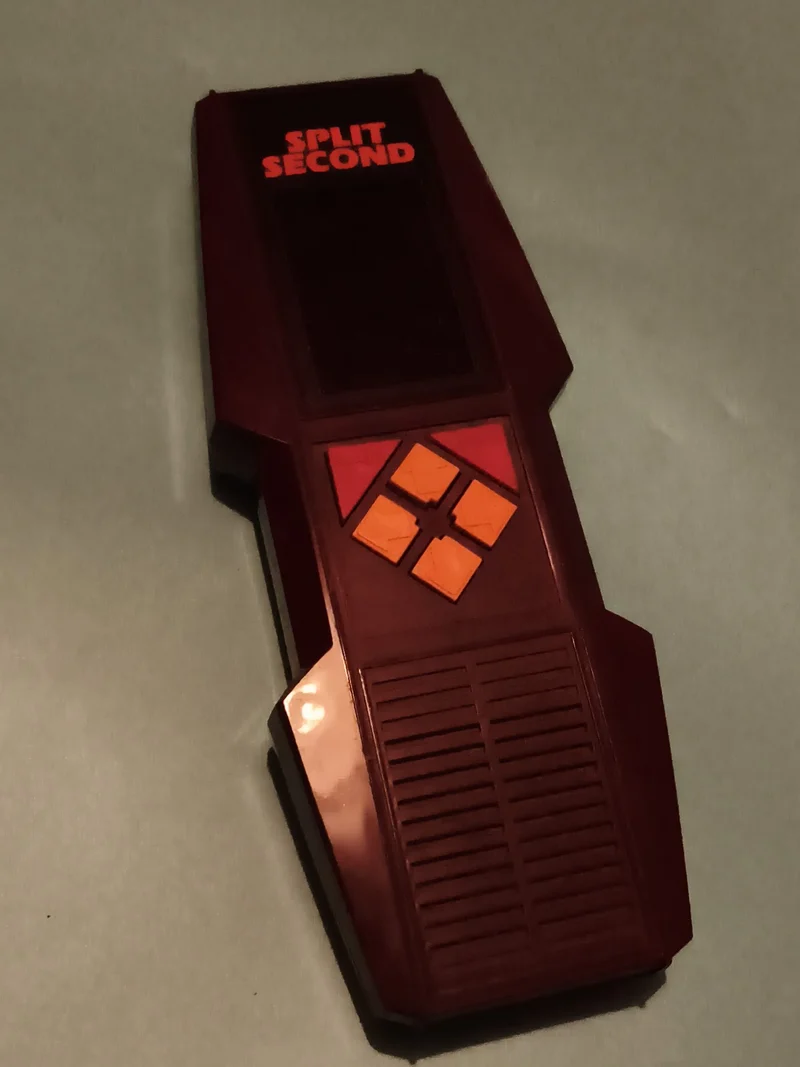 Jeu électronique Split Second rétro années 80, écran LCD, boutons orange