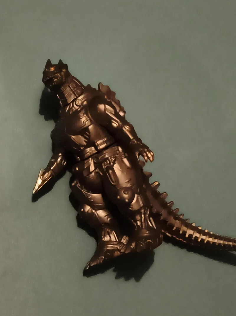 Figurine Mechagodzilla Godzilla aspect métallique robot monstre japonais