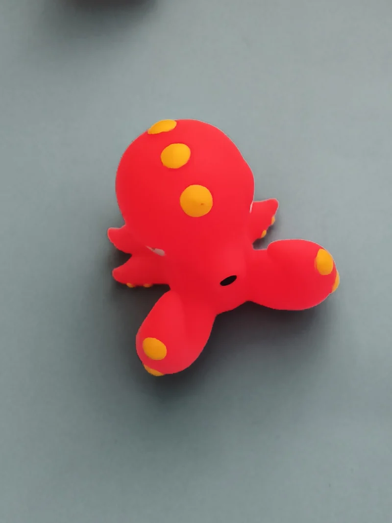 Marionnette doigt Pokémon Octillery rouge taches jaunes finger puppet figurine