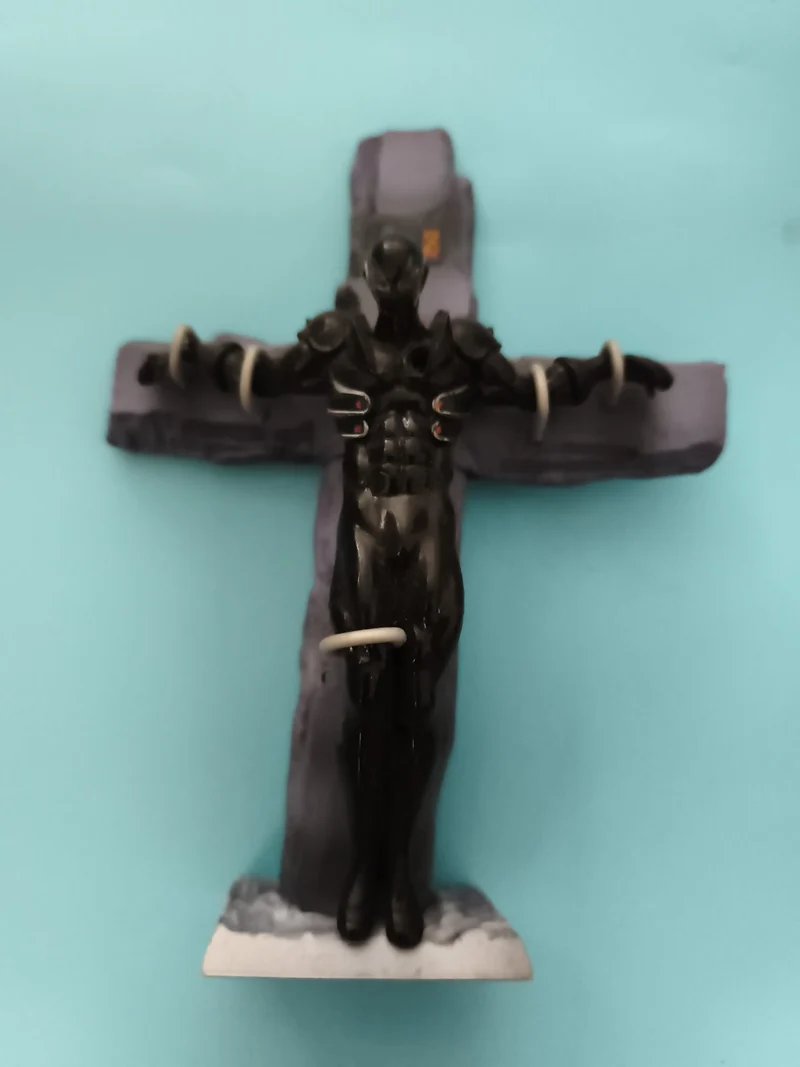 Figurine Gashapon Space Adventure Cobra Homme Noir sur Croix Japan