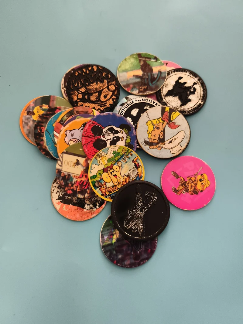 Pogs disque carton illustrés motifs variés jeux enfants set vintage années 90
