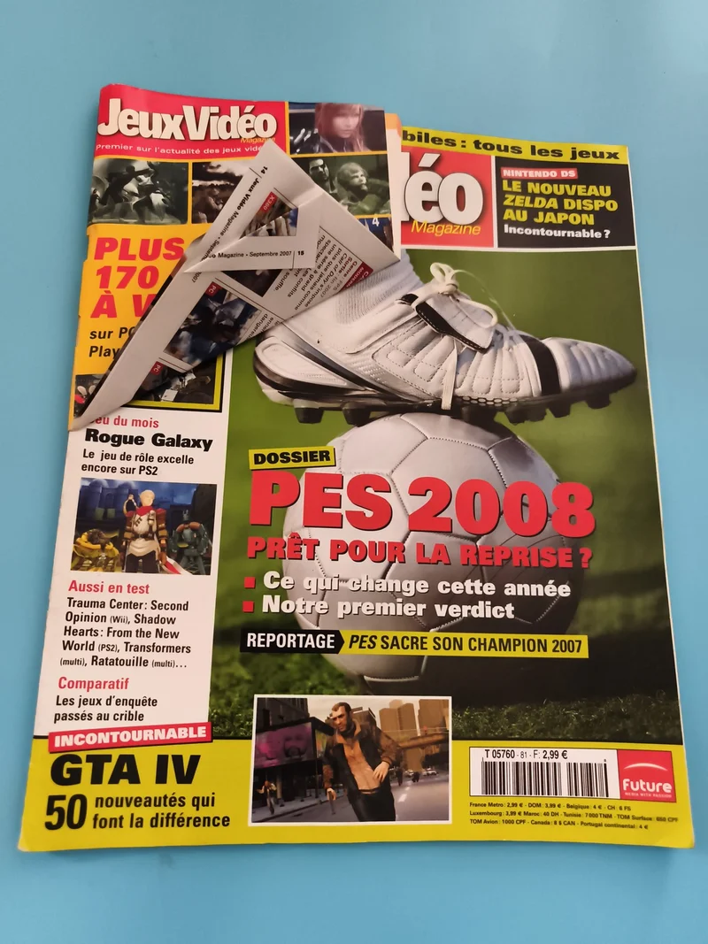 Magazine Jeux Vidéo PES 2008 GTA IV Zelda DS Septembre 2007 Jaquette Couleur