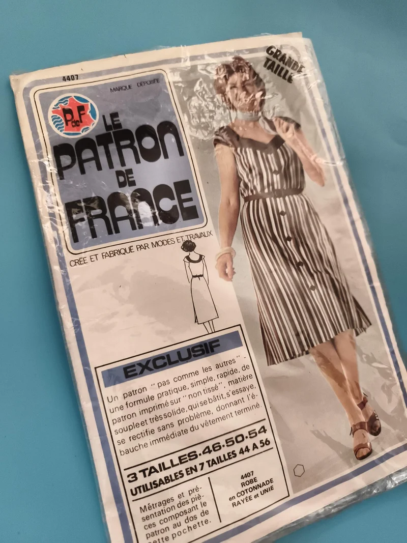 Patron couture vintage Le Patron de France robe grande taille rayée années 70