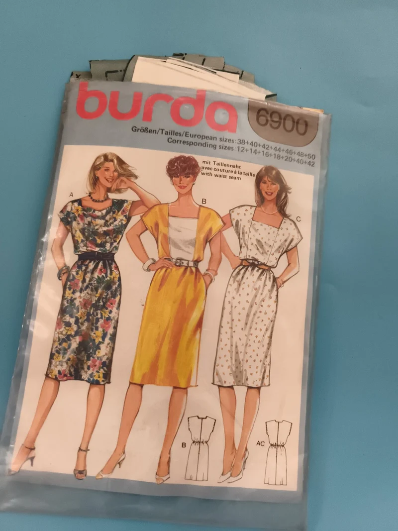 Patron couture Burda 6900 robe vintage années 80 taille 38-50 ancien