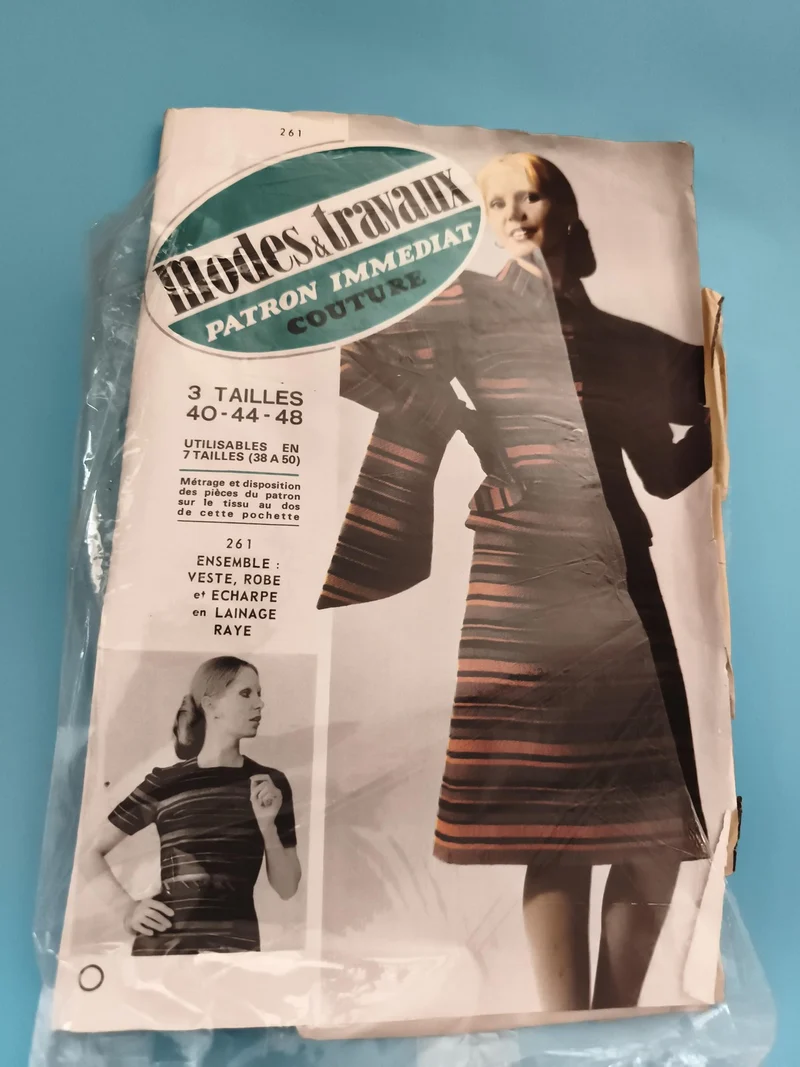 Patron couture Modes & Travaux 261 ancien, veste robe écharpe lainage rayé vinta