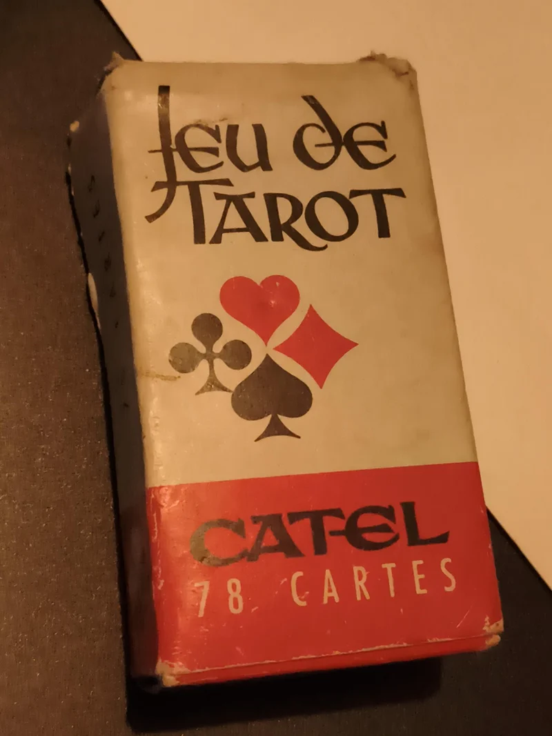 Jeu de tarot 78 cartes Catel étui original jeu de société cartes à jouer