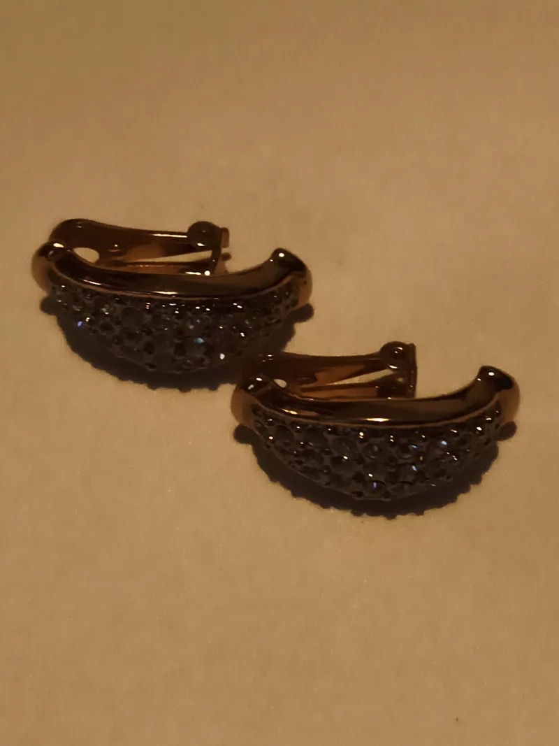 Boucles d’oreilles vintage clip bombées dorées strass, créoles rétro femme