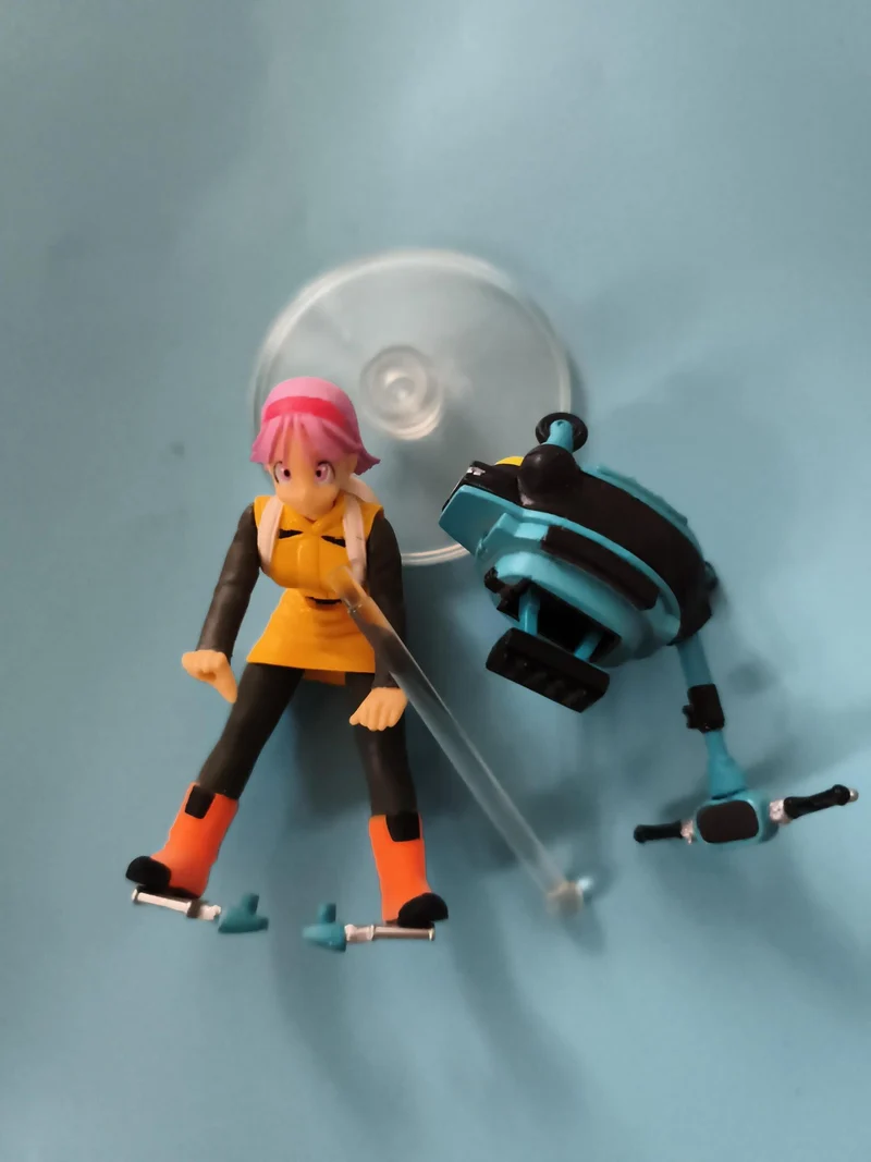 Figurine Bulma Dragon Ball Z Gashapon + Capsule Moto Bandai