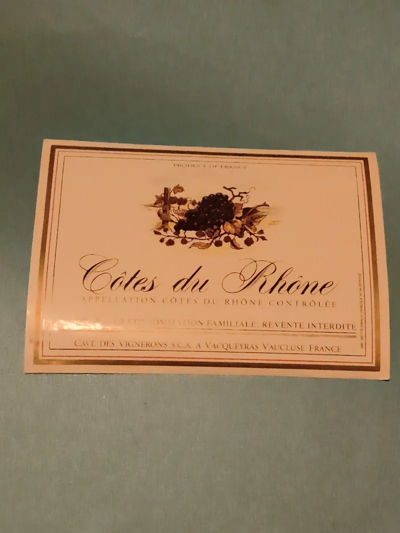 Étiquette vin Côtes du Rhône vintage neuve, Cave Vacqueyras, France