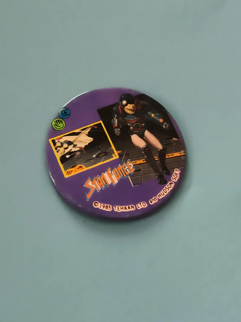 Menko vintage Star Force 1985 Tekhan Hudson Soft jeu arcade rond violet