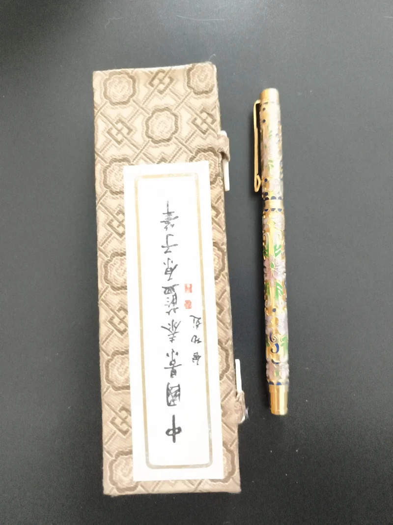 Stylo ancien cloisonné décor floral doré + étui soie chinoise calligraphie vinta