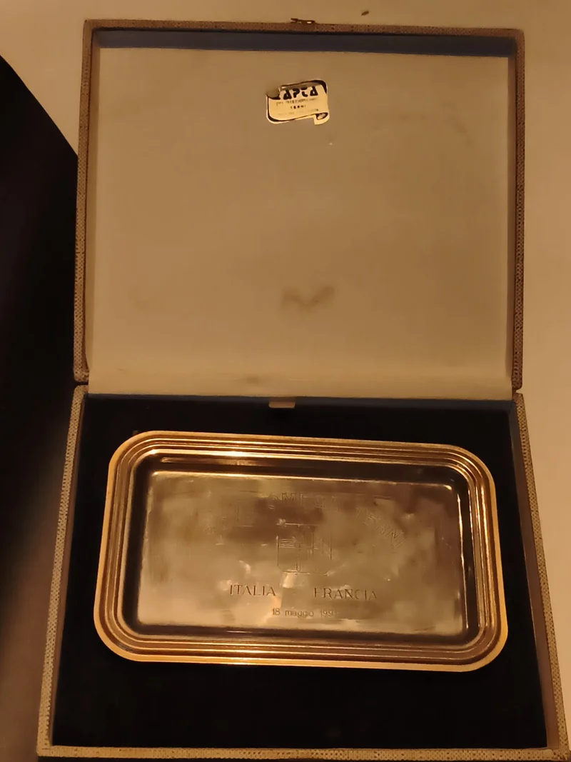 Plaque commémorative Omega boxe Italie France 1991 vintage, étui d'origine