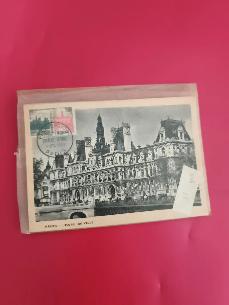 Carte postale Paris Hôtel de Ville affranchie 1958 philatélie timbre France