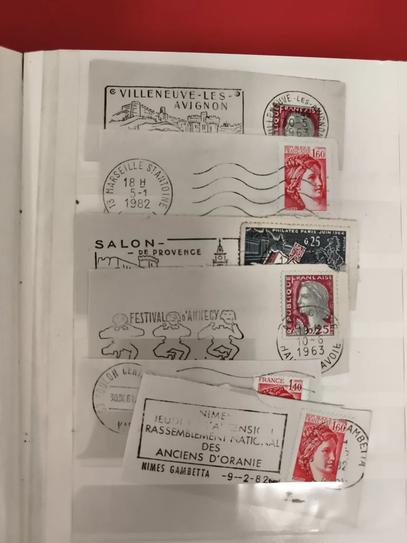 Lot de lettres oblitérées avec timbres Marianne France, cachets années 60-80