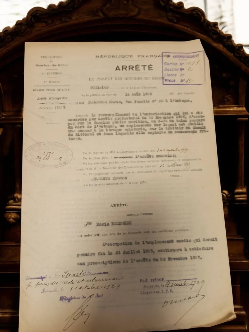 Document administratif ancien Marseille arrêté préfet 1929 Bouches-du-Rhône