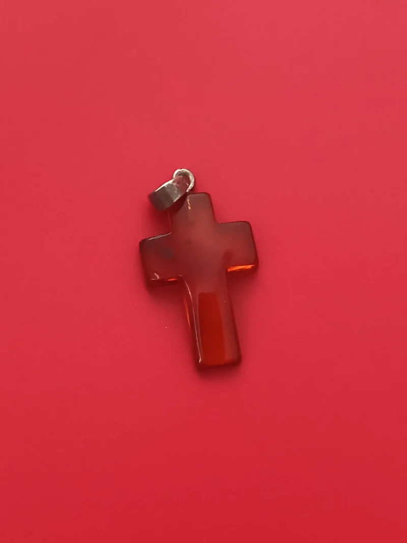 Pendentif croix ancienne ambre naturel brun translucide vintage religieux