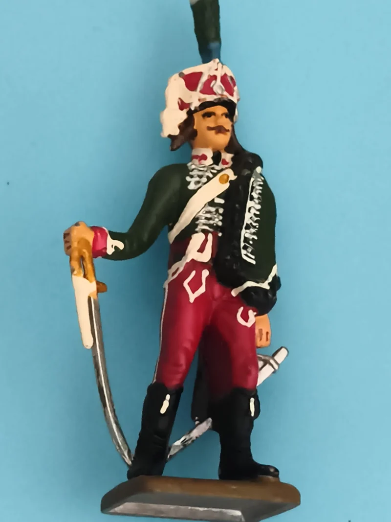 Figurine soldat ancien plomb uniforme hussard vert rouge main sabre vintage