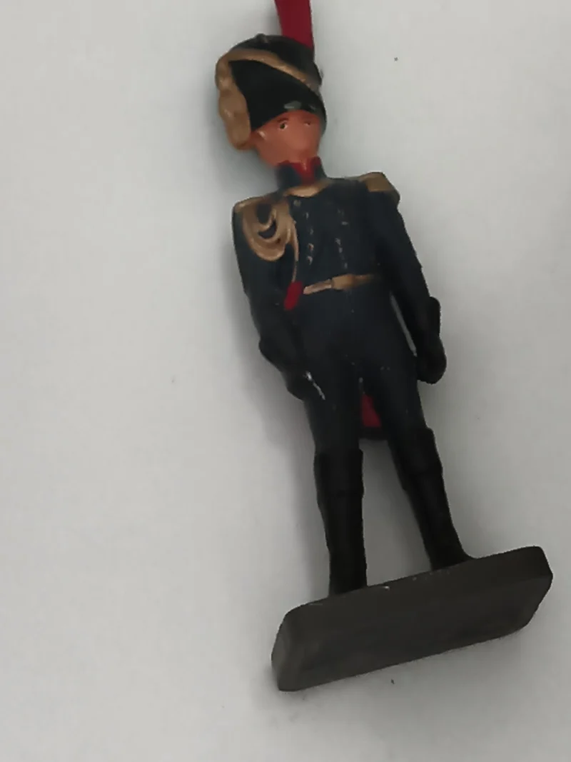 Figurine soldat ancien en plomb uniforme bleu doré époque XIXe style napoléonien