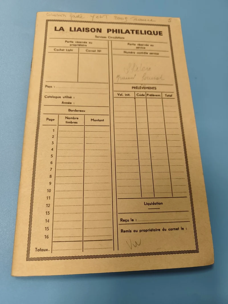 Lot de timbres carnet ancien La Liaison Philatélique collection philatélie Franc