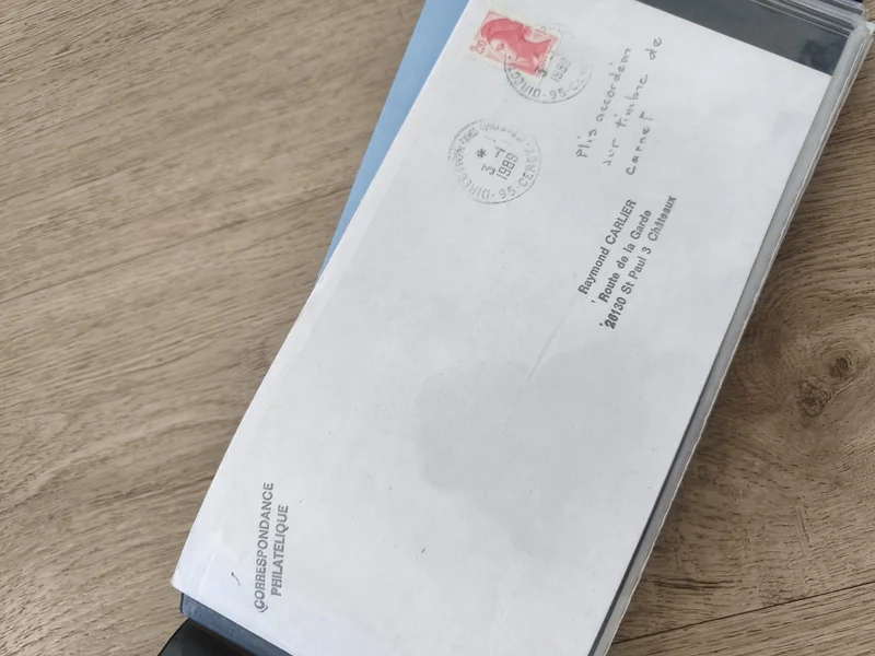 Enveloppe timbrée France philatélie, affranchissement Marianne, oblitérée