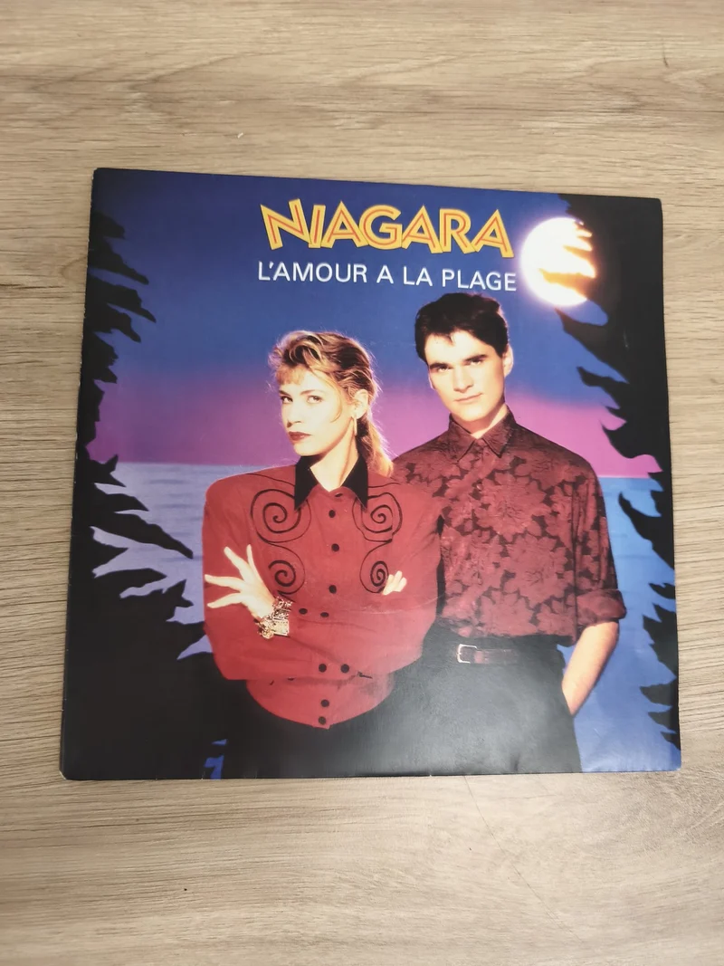 Niagara L'amour à la plage 45 tours vinyle pochette couleurs Ref 1