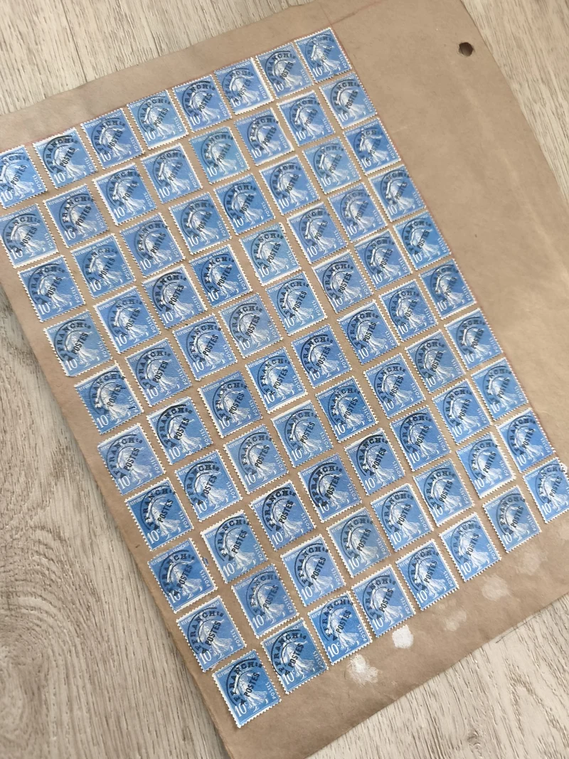 Gros lot timbres anciens Marianne bleus oblitérés étude philatélie collection