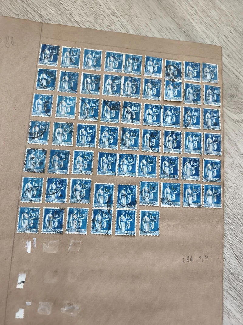 Gros lot timbres anciens Marianne bleus oblitérés planche philatélie étude
